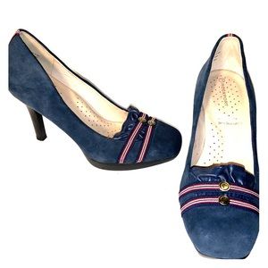 **SOLD** Rockport 6M Navy Leather Stripe-Trim Comfort Pumps